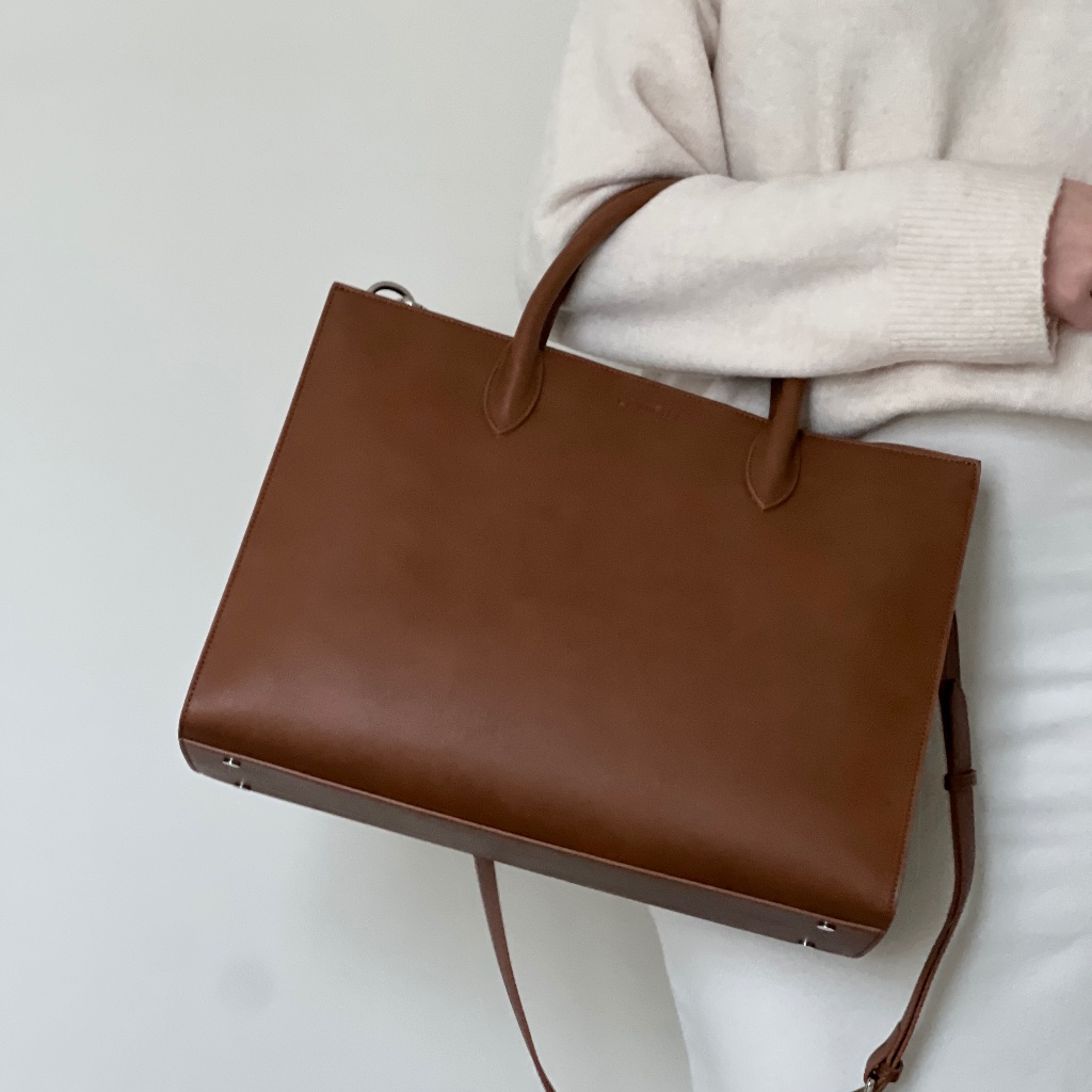 Lawful London Aspen Laptop Bag In Tan